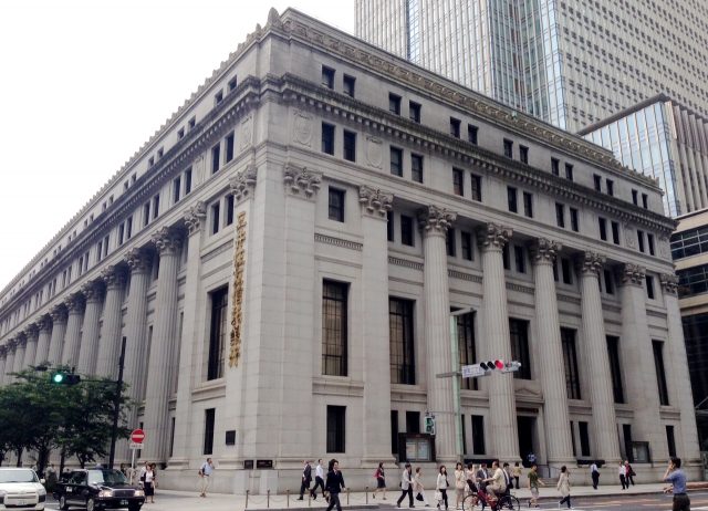 融資の特徴と流れ